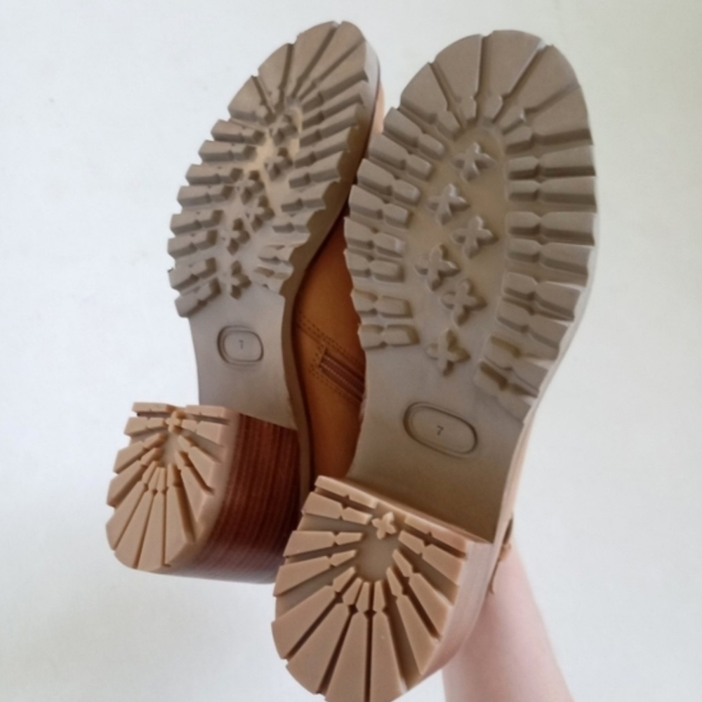 ๐ค Seychelles tan leather heeled buckle ankle boots - Picture 11 of 11